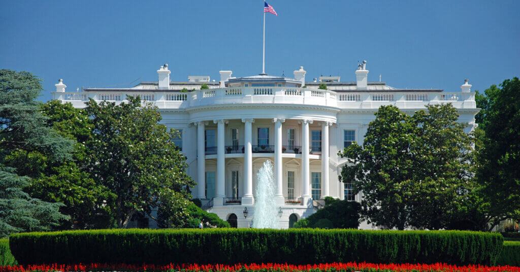 outside picture of the white house