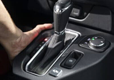 view of movable front shifter console